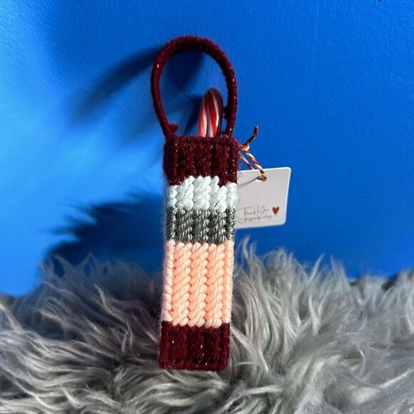 Mrs. Claus Tiny Tote Gift Holder – Christmas Bag for Candy, Stocking Stuffer - Picture 2 of 2